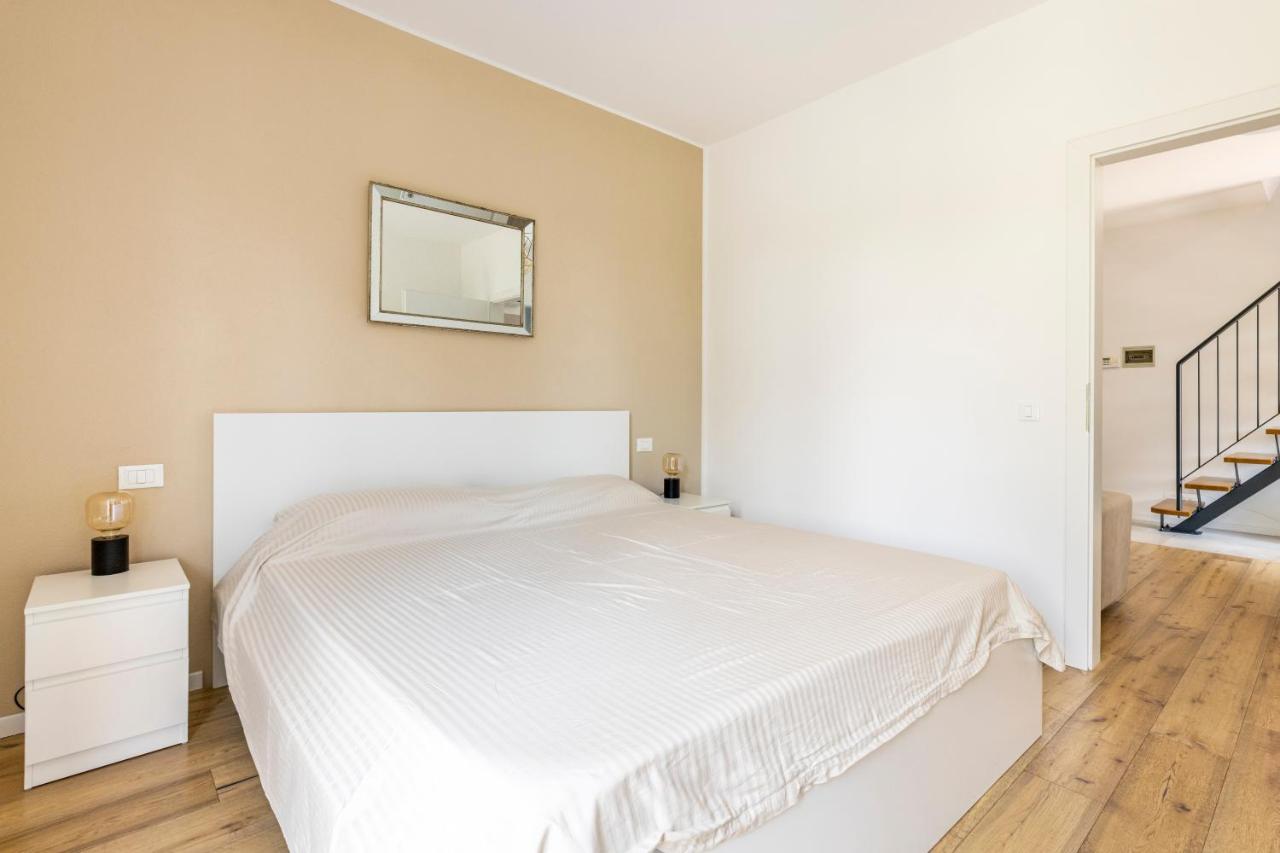 Trendy Aparment With Garage Right By The Lake Sirmione Extérieur photo